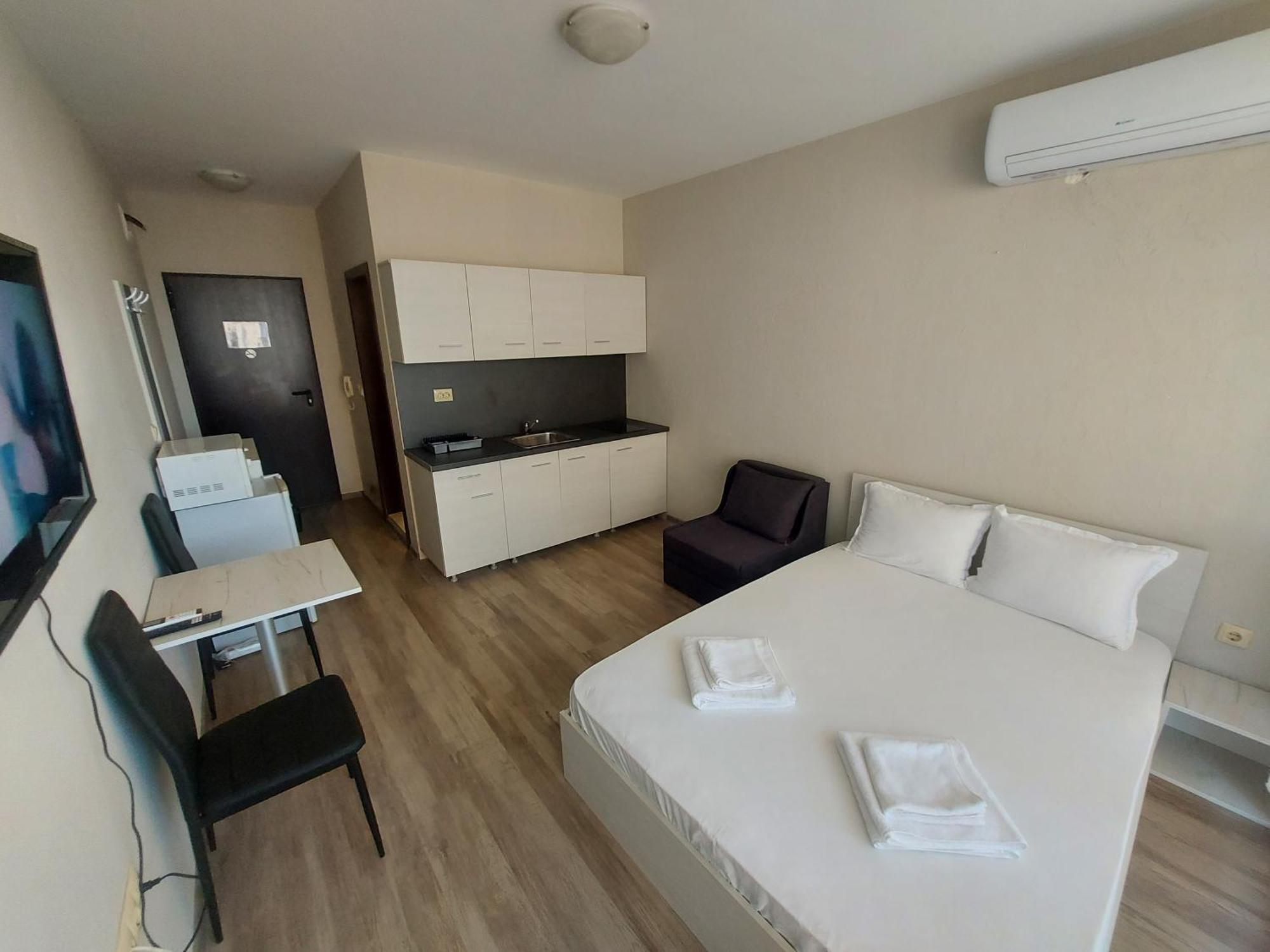 Charming Studio In Sorrento Sole Mare Sveti Vlas Exterior photo